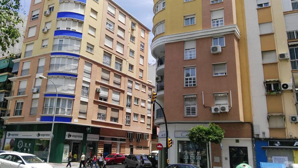 Fan Flat Eugenio (Adults Only) Apartment Malaga Bagian luar foto