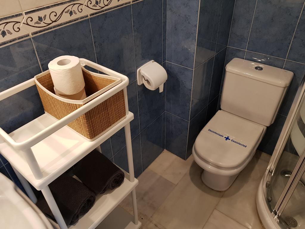 Fan Flat Eugenio (Adults Only) Apartment Malaga Bagian luar foto