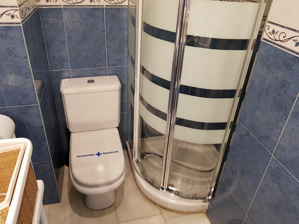 Fan Flat Eugenio (Adults Only) Apartment Malaga Bagian luar foto
