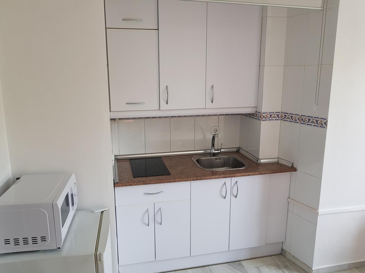Fan Flat Eugenio (Adults Only) Apartment Malaga Bagian luar foto