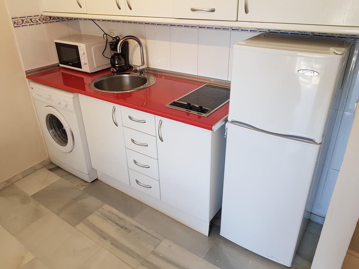 Fan Flat Eugenio (Adults Only) Apartment Malaga Bagian luar foto