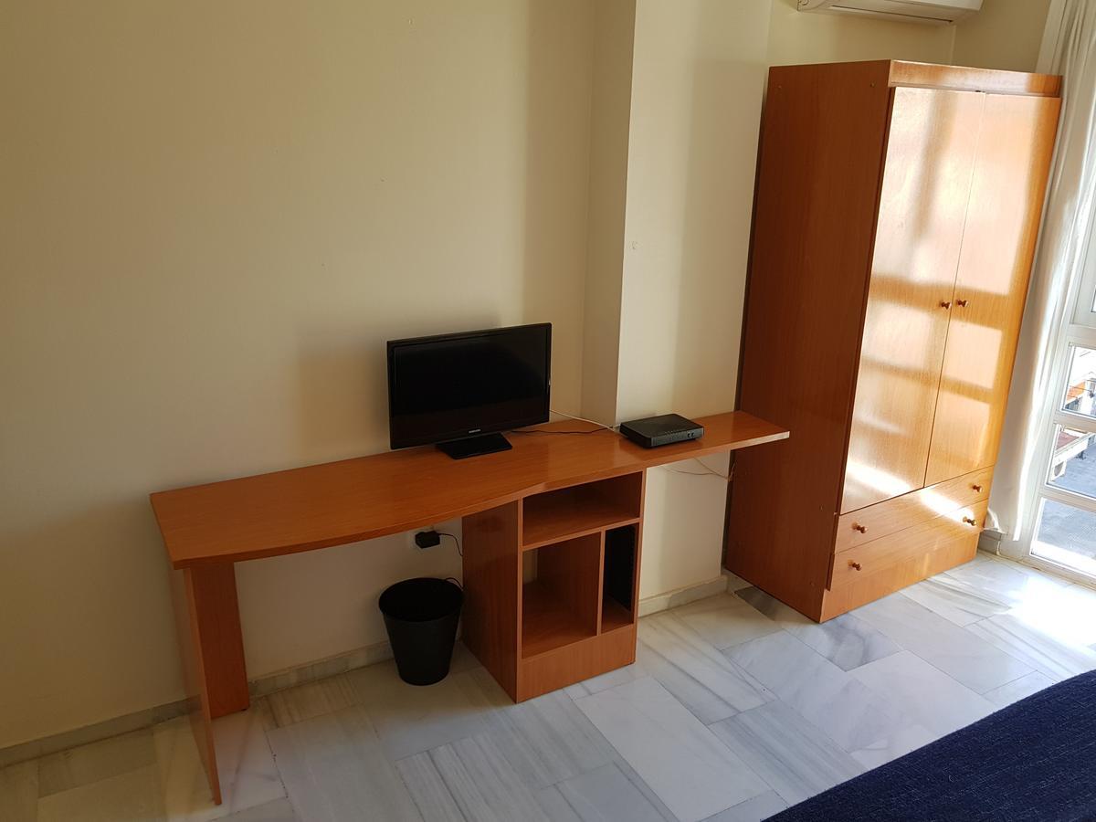 Fan Flat Eugenio (Adults Only) Apartment Malaga Bagian luar foto